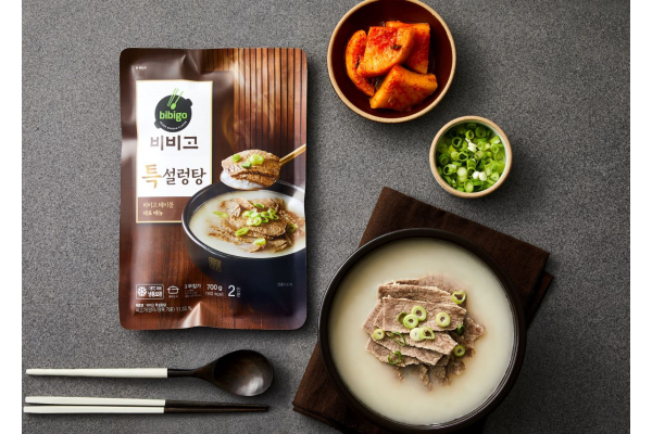 [CJ제일제당 사진자료]비비고 냉동 국물요리 특설렁탕 패키지와 연출 이미지