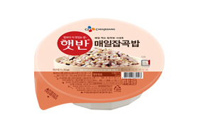 ‘건강’과 ‘맛’, ‘편의성’ 더한 ‘매일잡곡밥’으로 집밥 넘본다