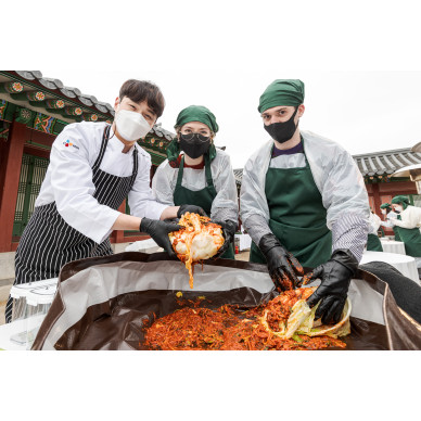 CJ제일제당 비비고, 국내외 MZ세대와 한국 전통 ‘김장문화’ 체험