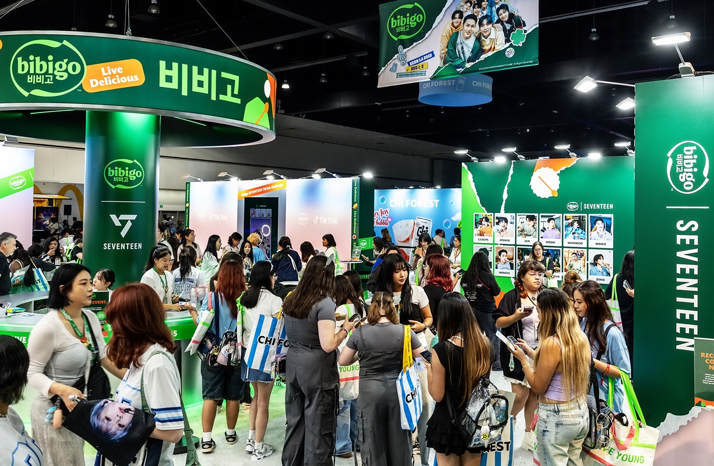 KCON LA 2025 비비고 부스 전경