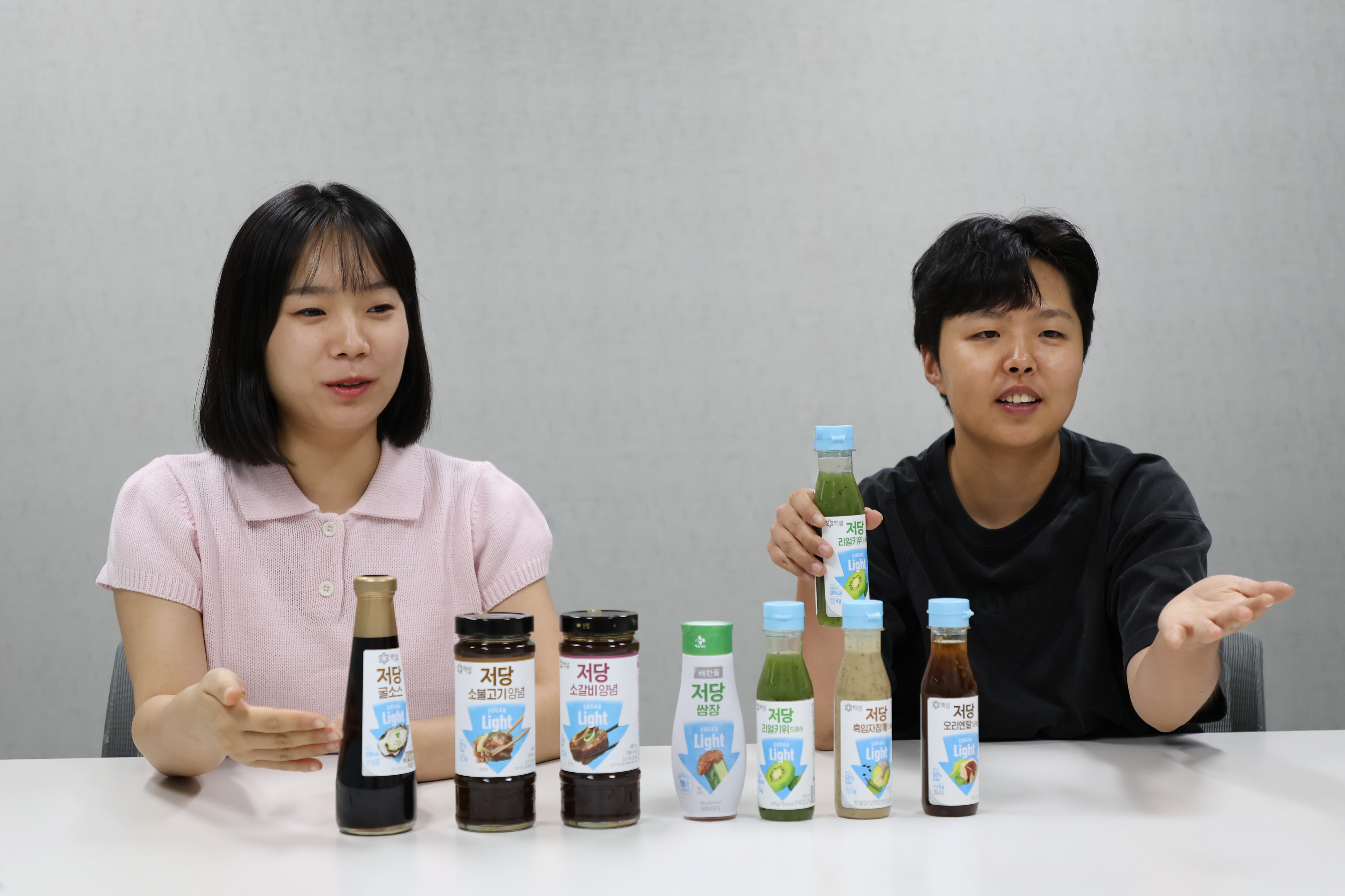 브랜드마케팅)한국전략브랜드팀 변가람님과 Sauce&Seasoning)Sauce&Paste팀 김소엽님
